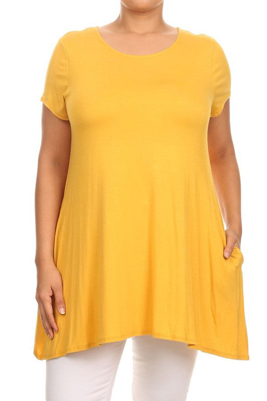 Short sleeves Side pockets Tunic top