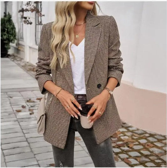 Lapel Buttoned Blazer