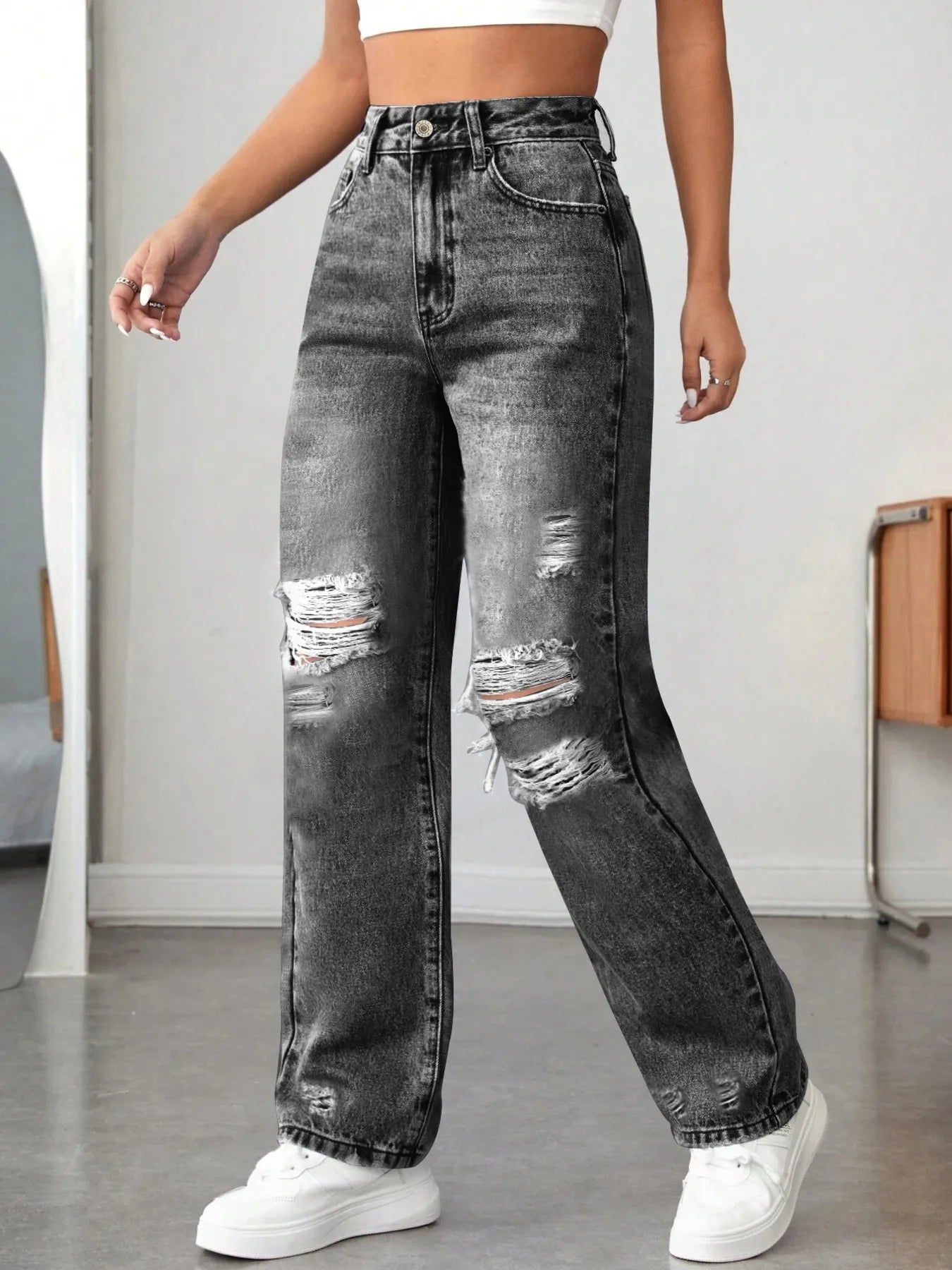 Distressed High Waisted Jeans (2 Colors)