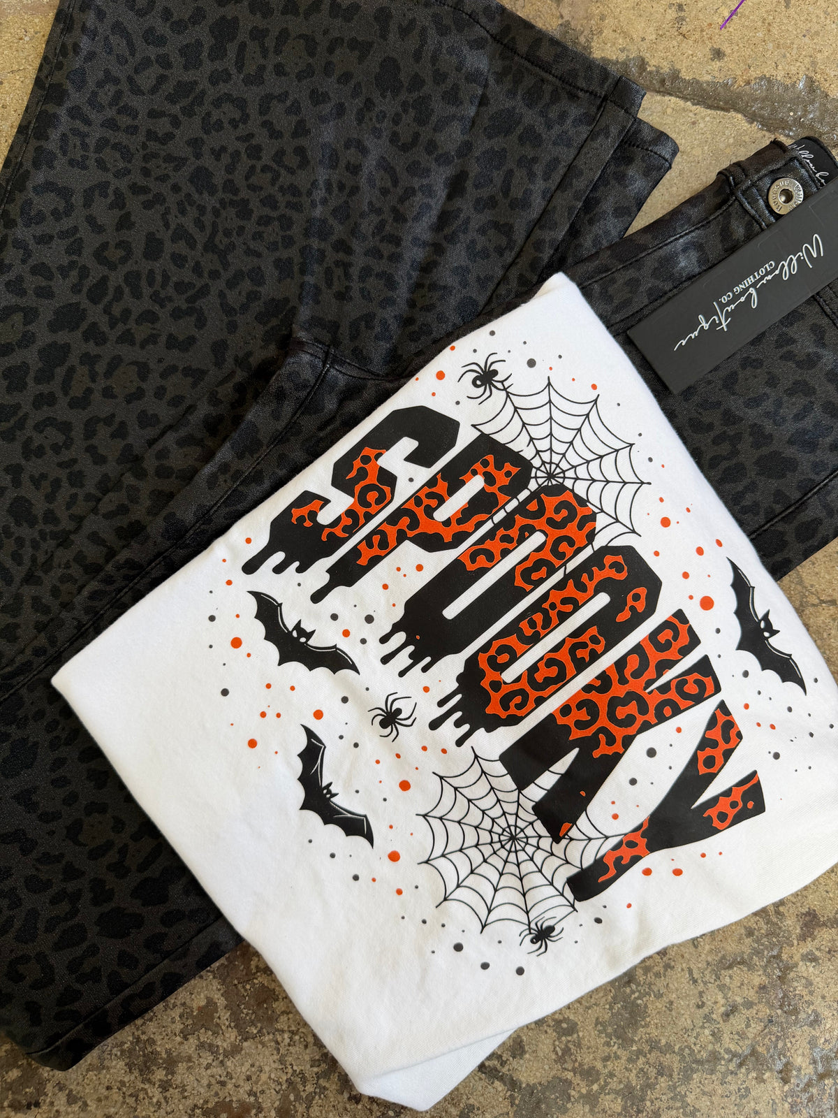 Spooky Flare Bundle (1 Fiona Flare + 1 Surprise Spooky Shirt)