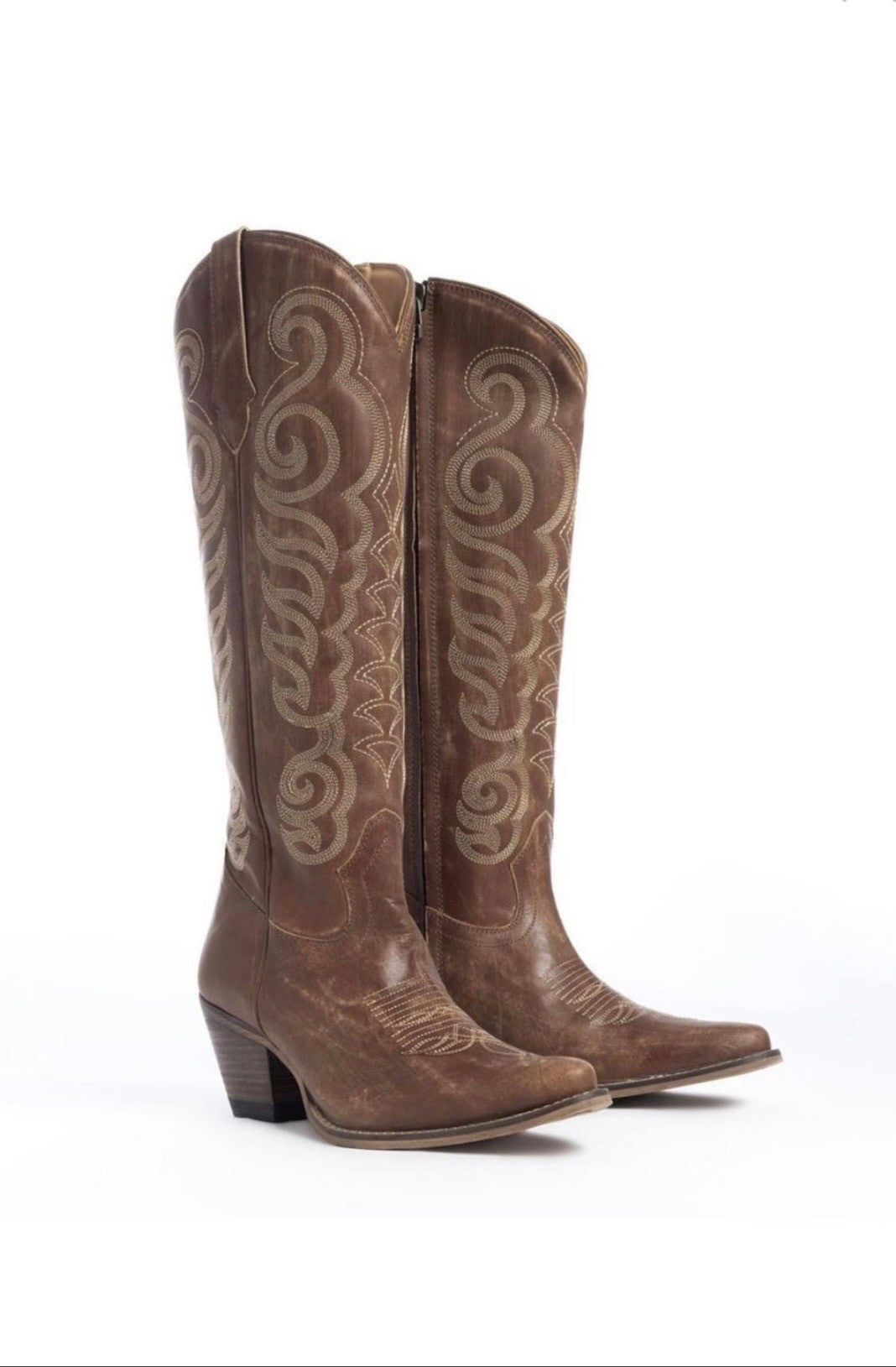 Traditional Western Flame Stitched Leather Boots