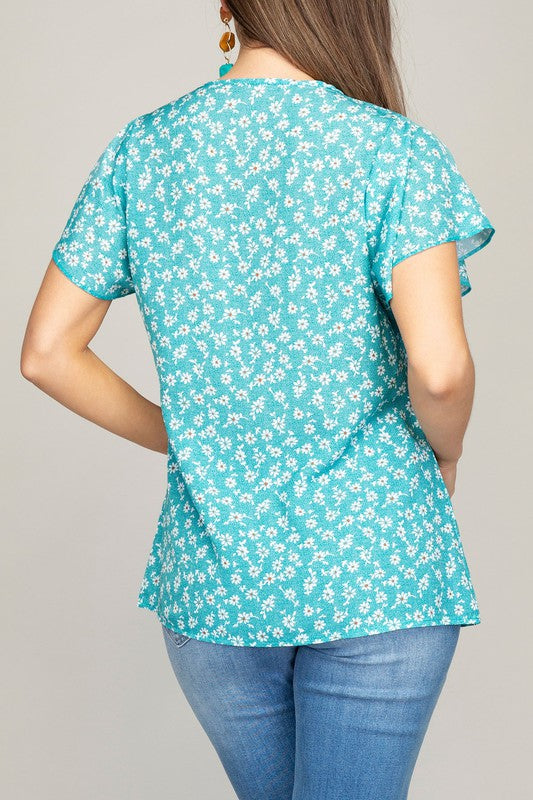 V neck top with wing sleeve